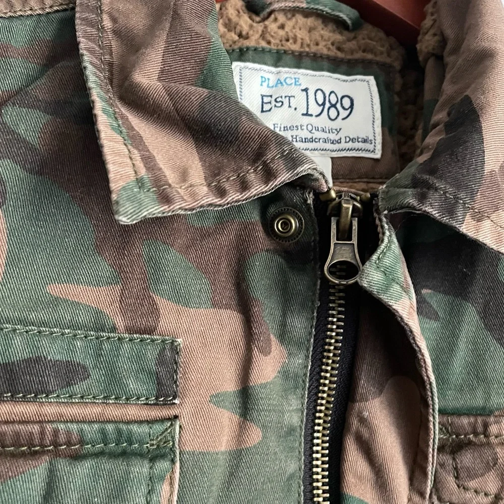Children’s Place Boys Camo Jacket Size 7/8 Medium Fleece Lined Coat